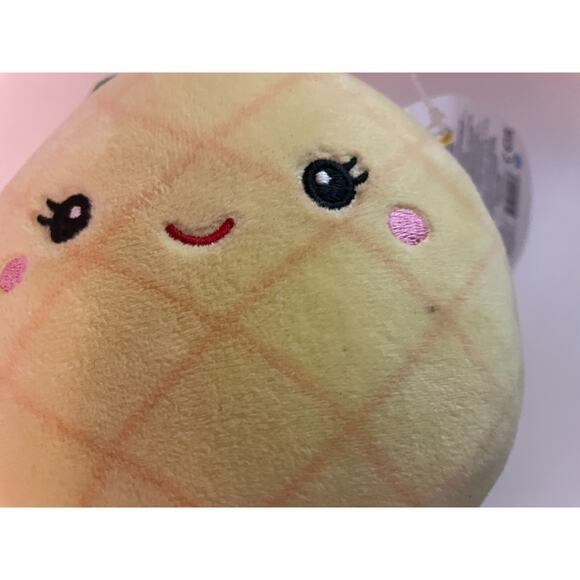 Squishmallows Lulu the Pineapple 5" inch Scented Plush Toy Kellytoy NWT - Picture 13 of 13